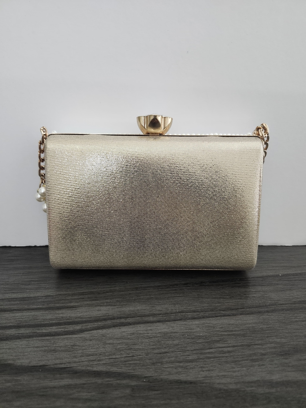 Pearl-Embellished Ivory Floral Evening Clutch with Chain - Picture 5 of 8